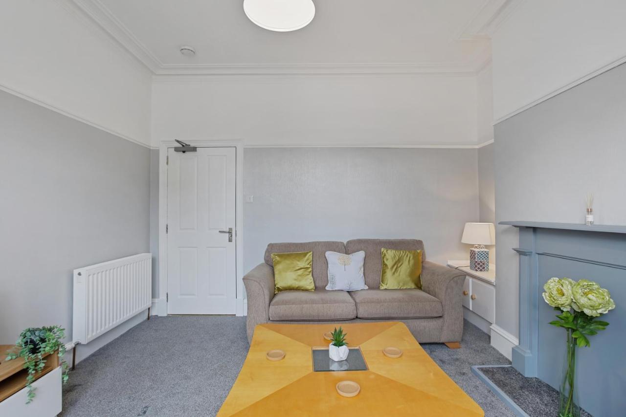Lovely 3 Bedroom Apartment In Aberdeen Centre エクステリア 写真